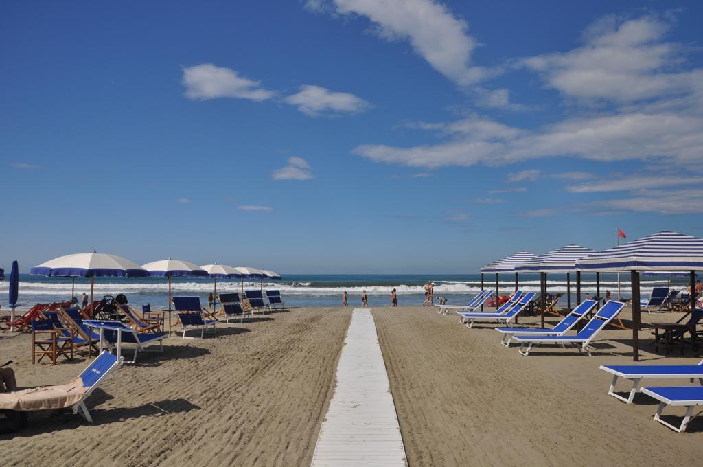 Holiday Apartments Fiumetto Marina di Pietrasanta Ngoại thất bức ảnh